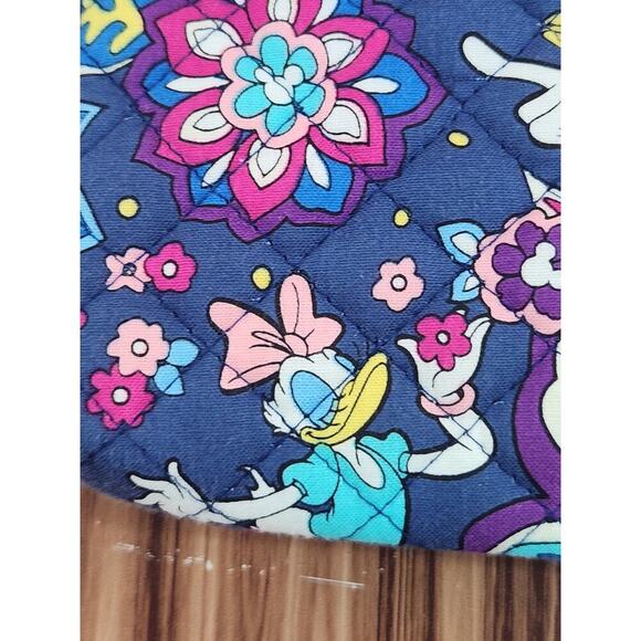 Disney Vera Bradley Wristlet wallet sensational six paisley Mickey & Friend goof - Picture 12 of 16